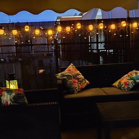 Central Apartment Near The Beach With Huge Private Terrace Loutraki  Ngoại thất bức ảnh